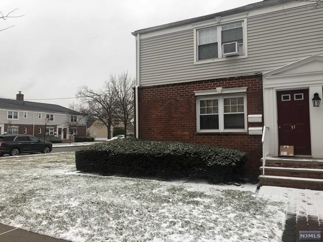 31-A Hastings Avenue