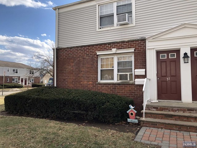 31-A Hastings Avenue 31-A