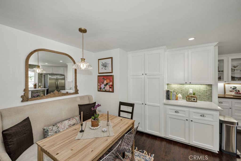 286 W Montecito Avenue M