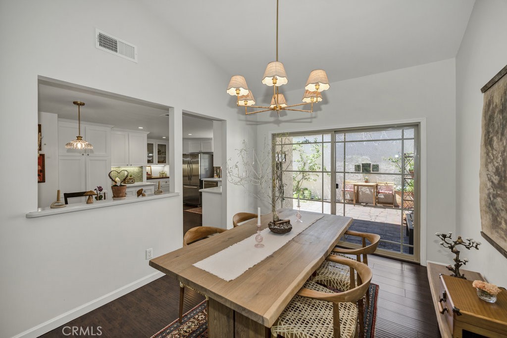 286 W Montecito Avenue M