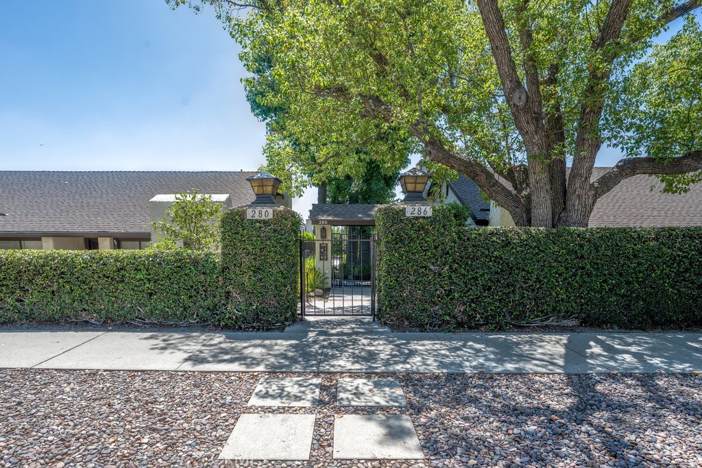 286 W Montecito Avenue M