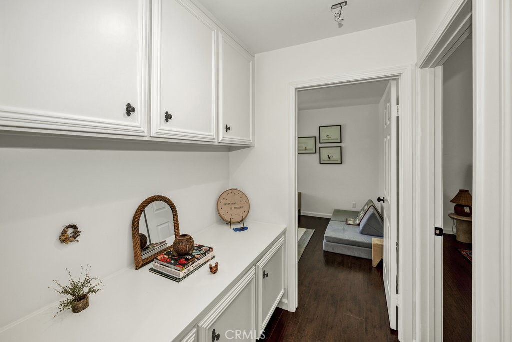 286 W Montecito Avenue M