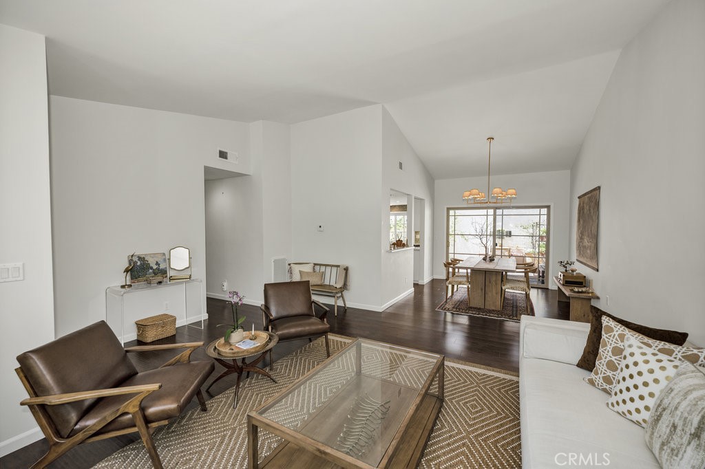 286 W Montecito Avenue M