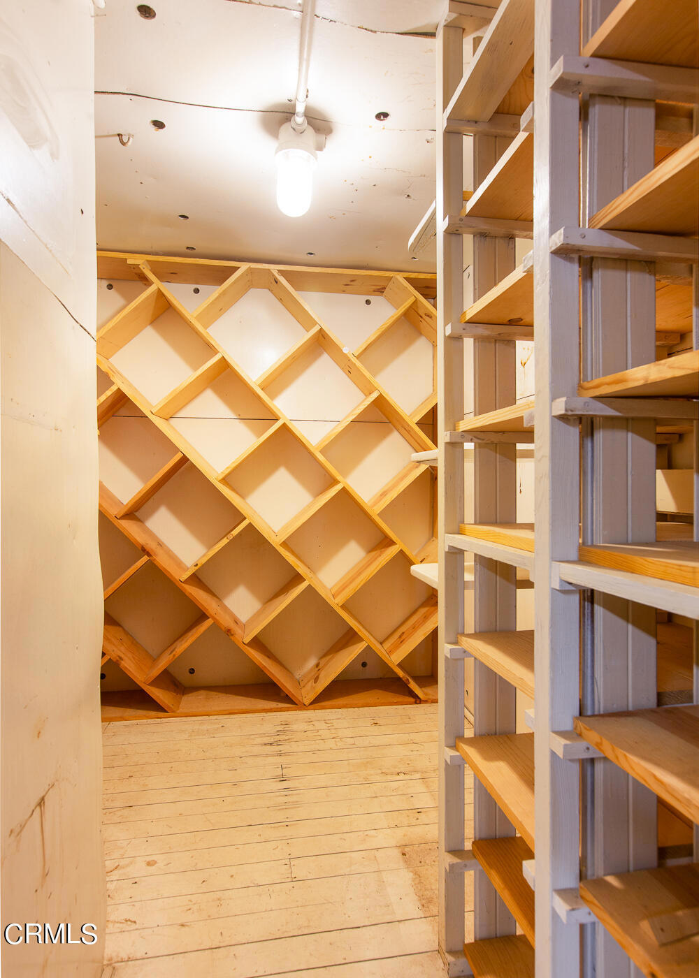 885 N Holliston Avenue