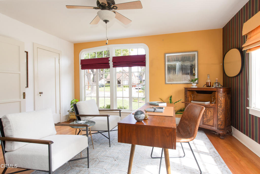 885 N Holliston Avenue