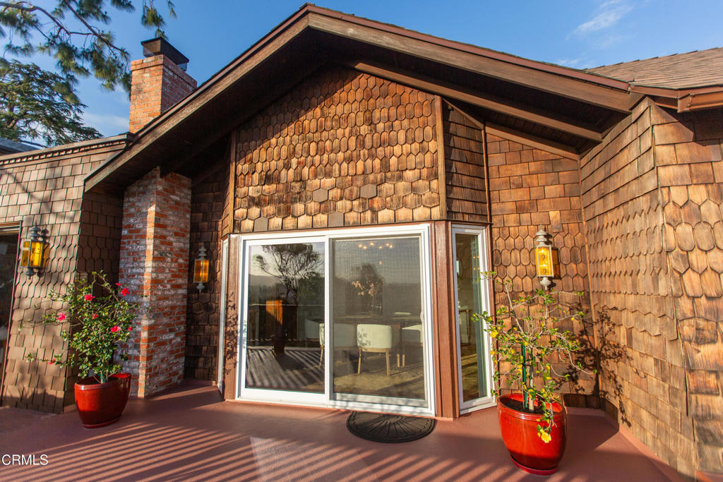 3880 Clayton Avenue W