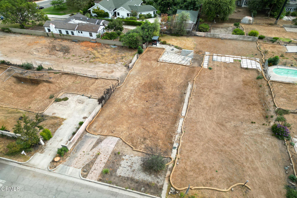 1370 E Calaveras Street