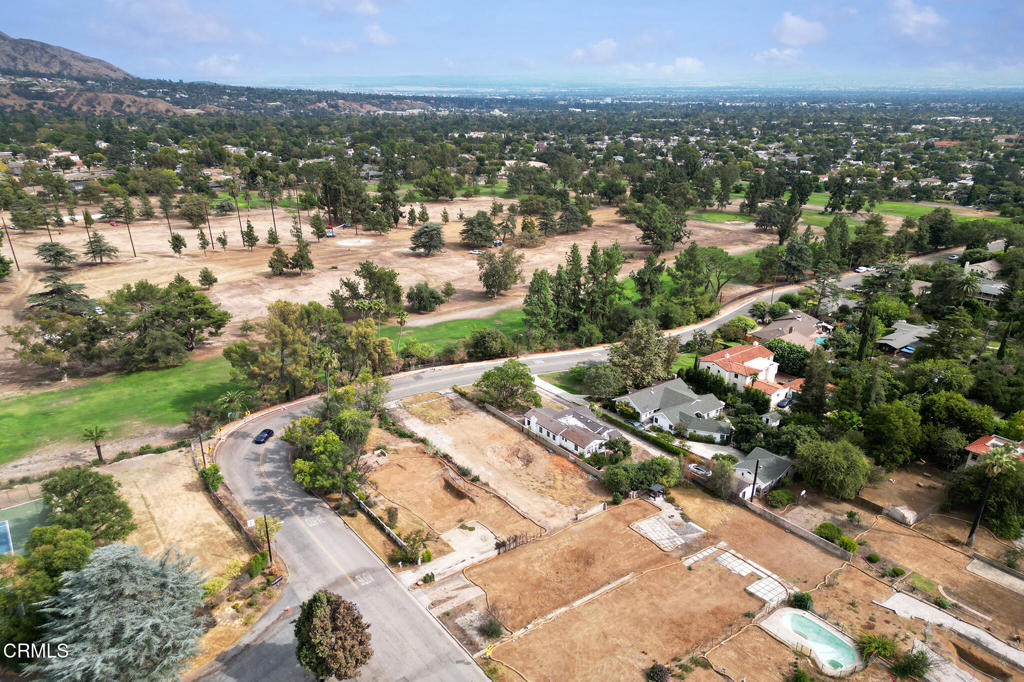 1370 E Calaveras Street