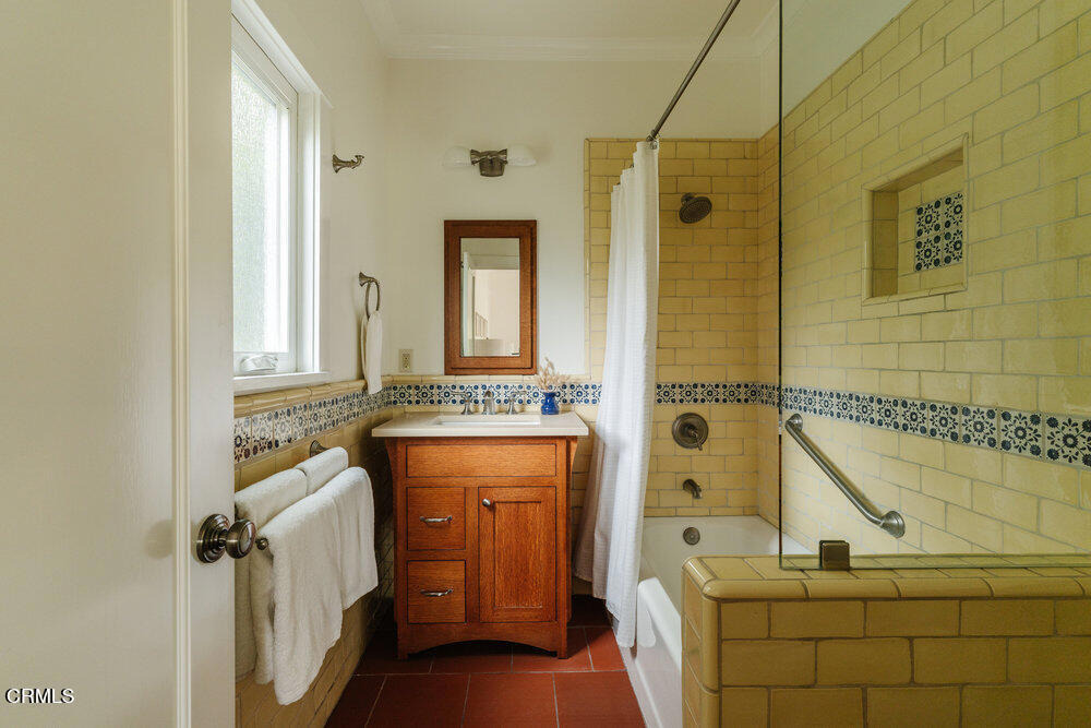 1250 E Topeka Street