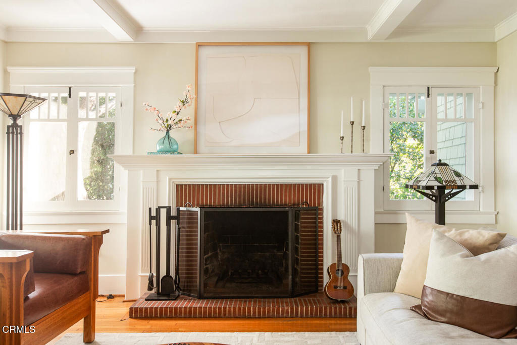 675 S El Molino Avenue