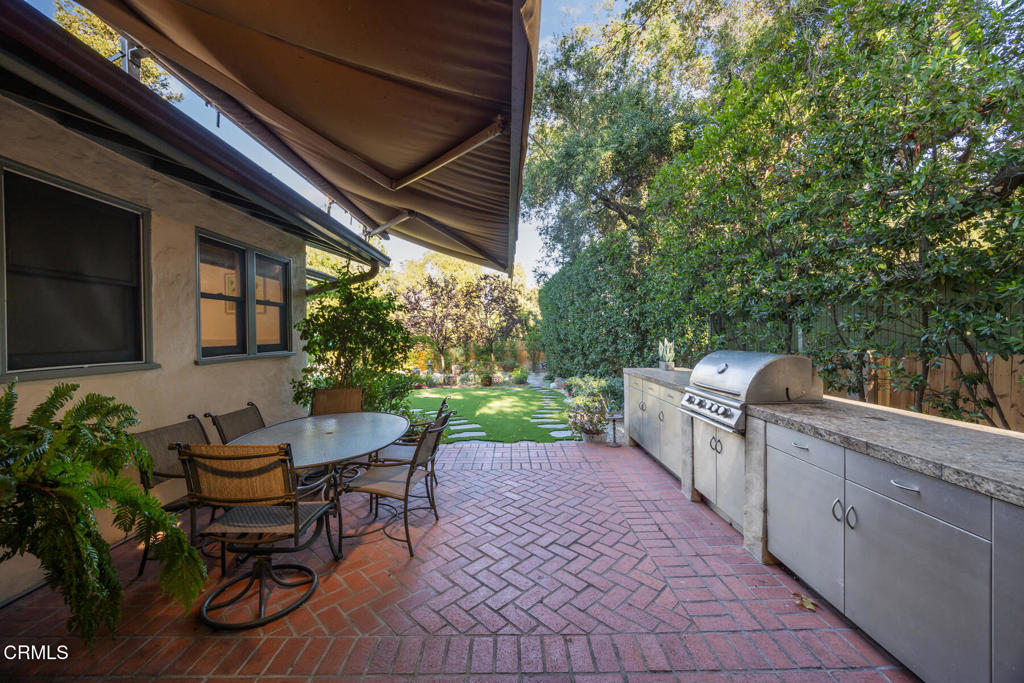 1146 Wellington Avenue