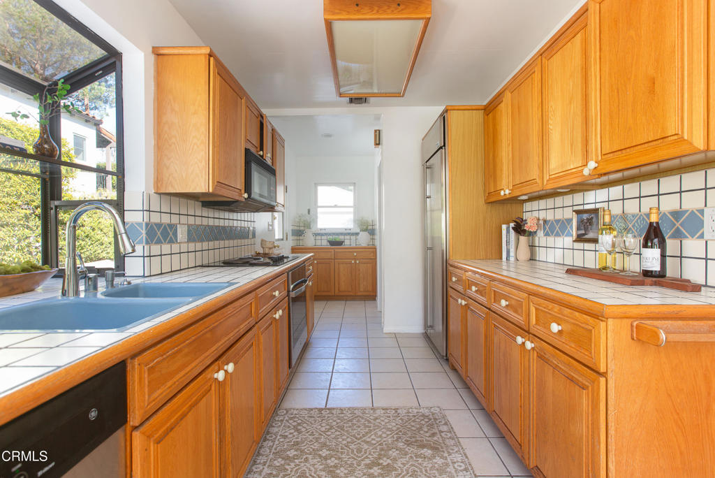 524 Glen Holly Drive