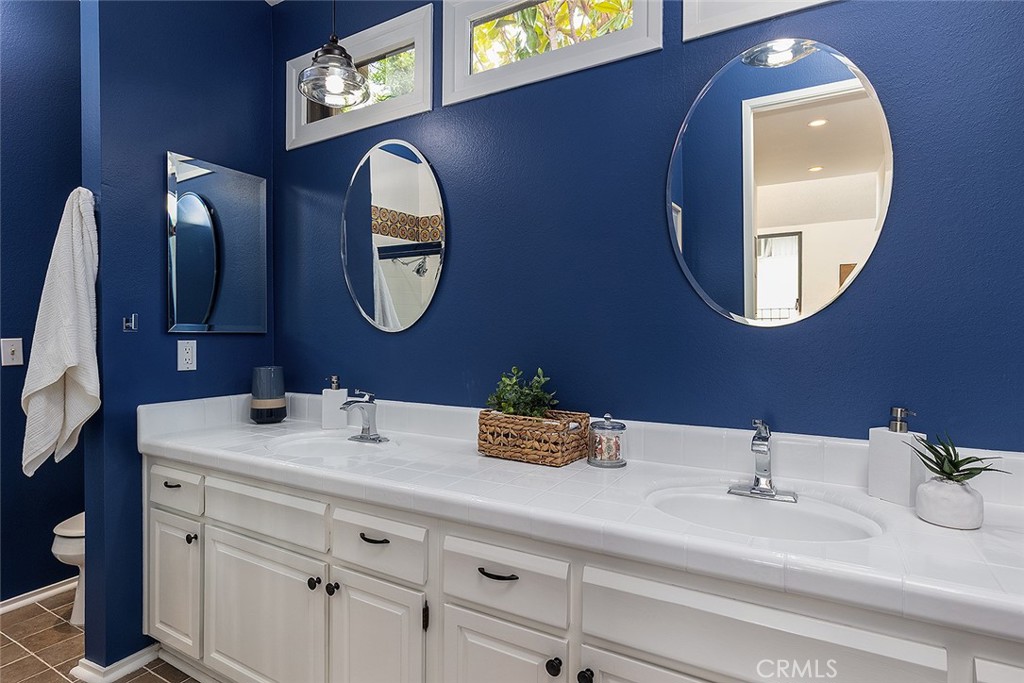 783 S Orange Grove Boulevard 2