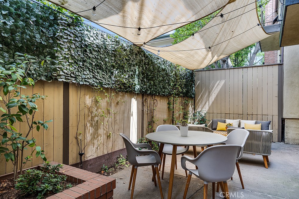 783 S Orange Grove Boulevard 2