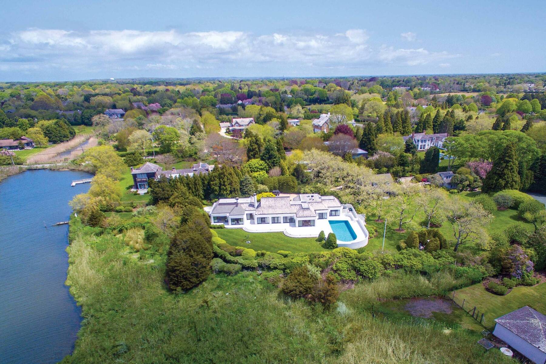 543 HALSEY NECK LN 
