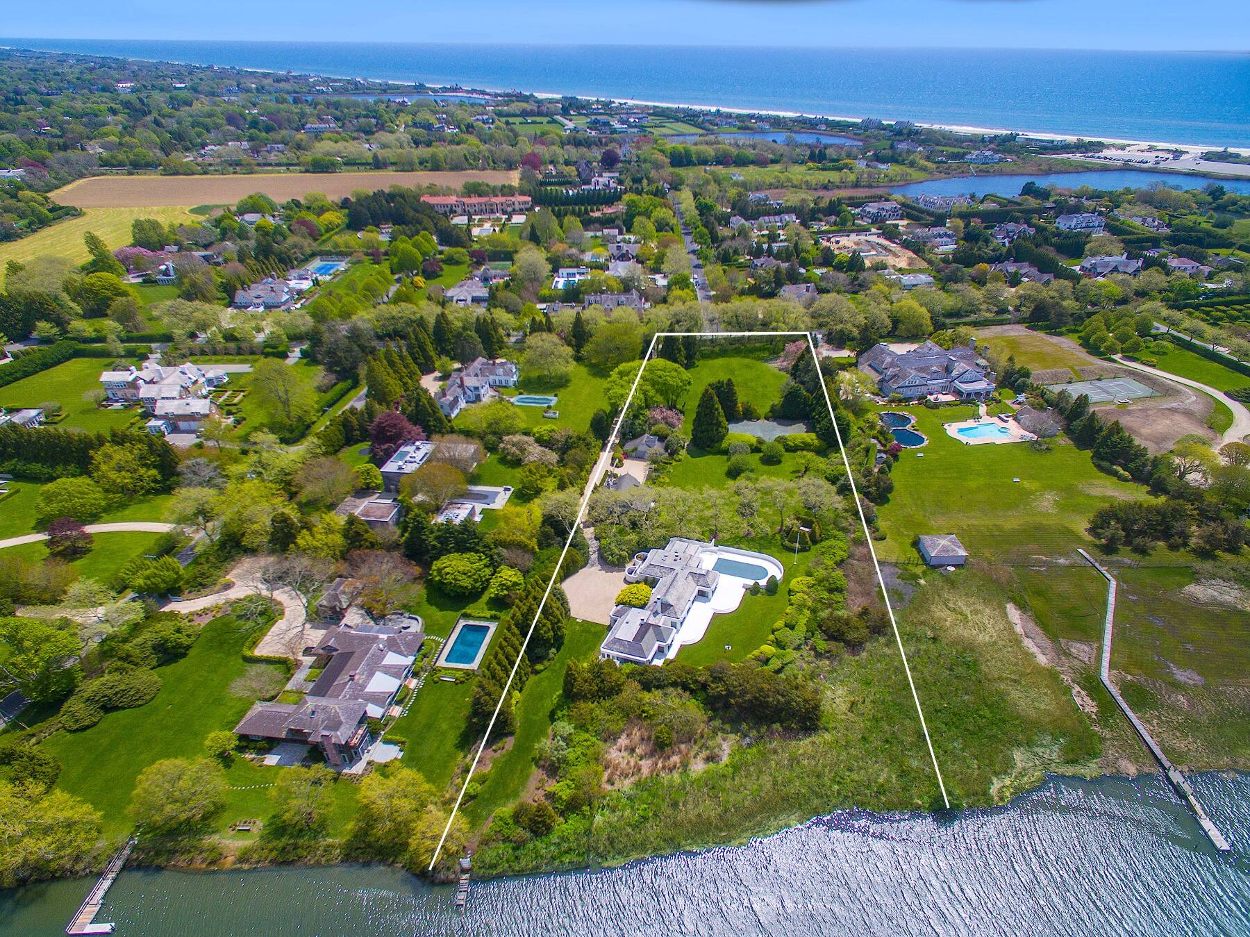 543 HALSEY NECK LN 