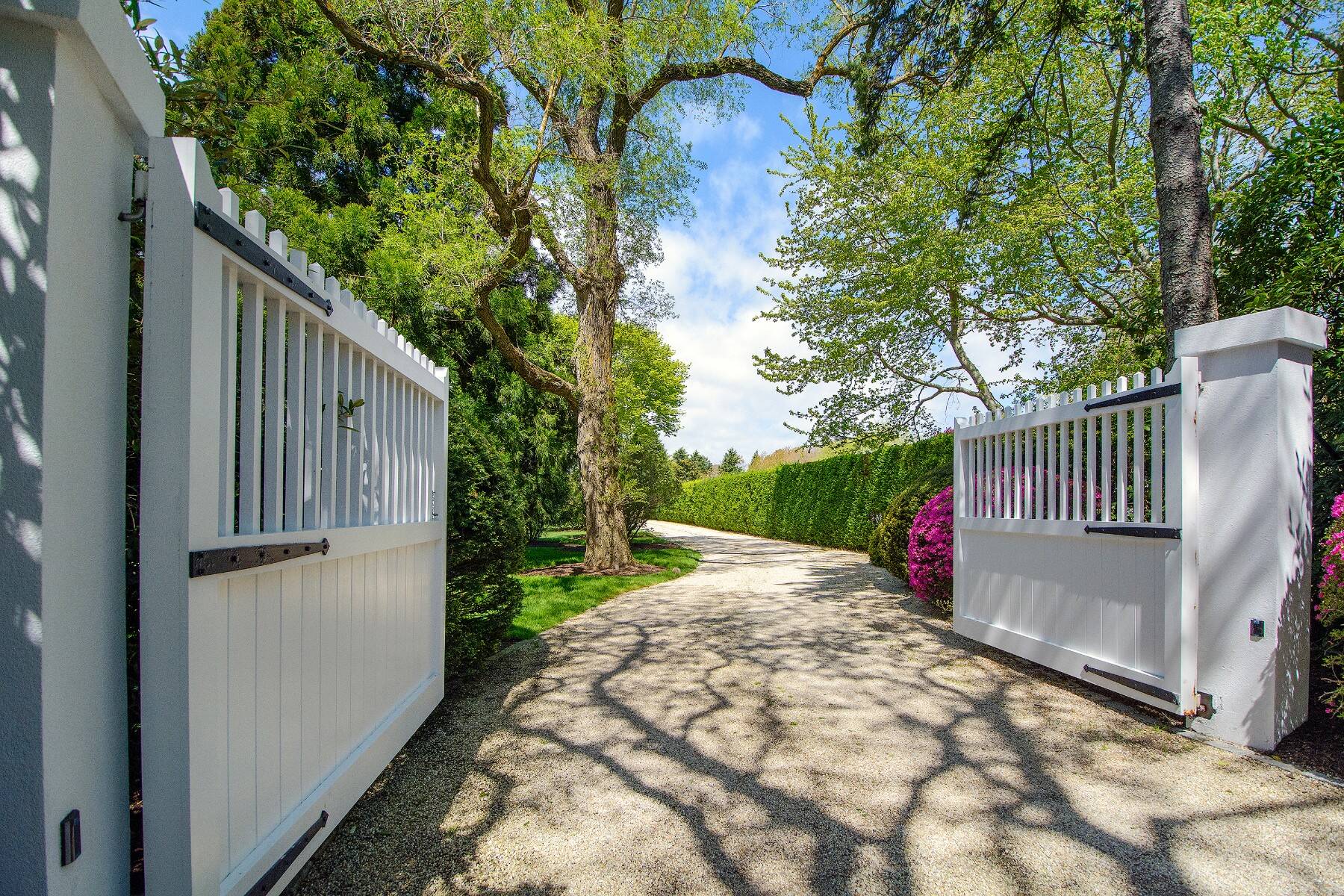 543 HALSEY NECK LN 