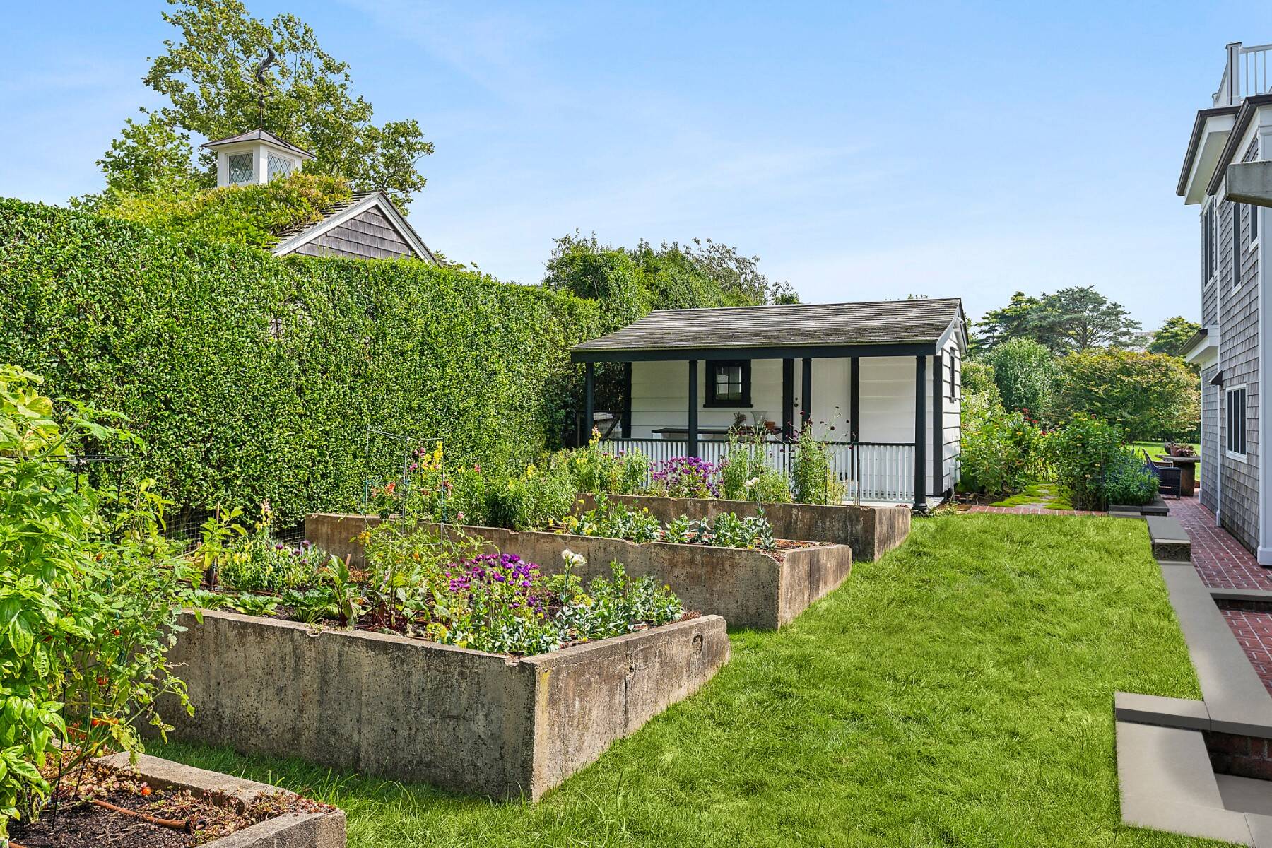 Gin Lane Carriage House With Deeded Ocean Access