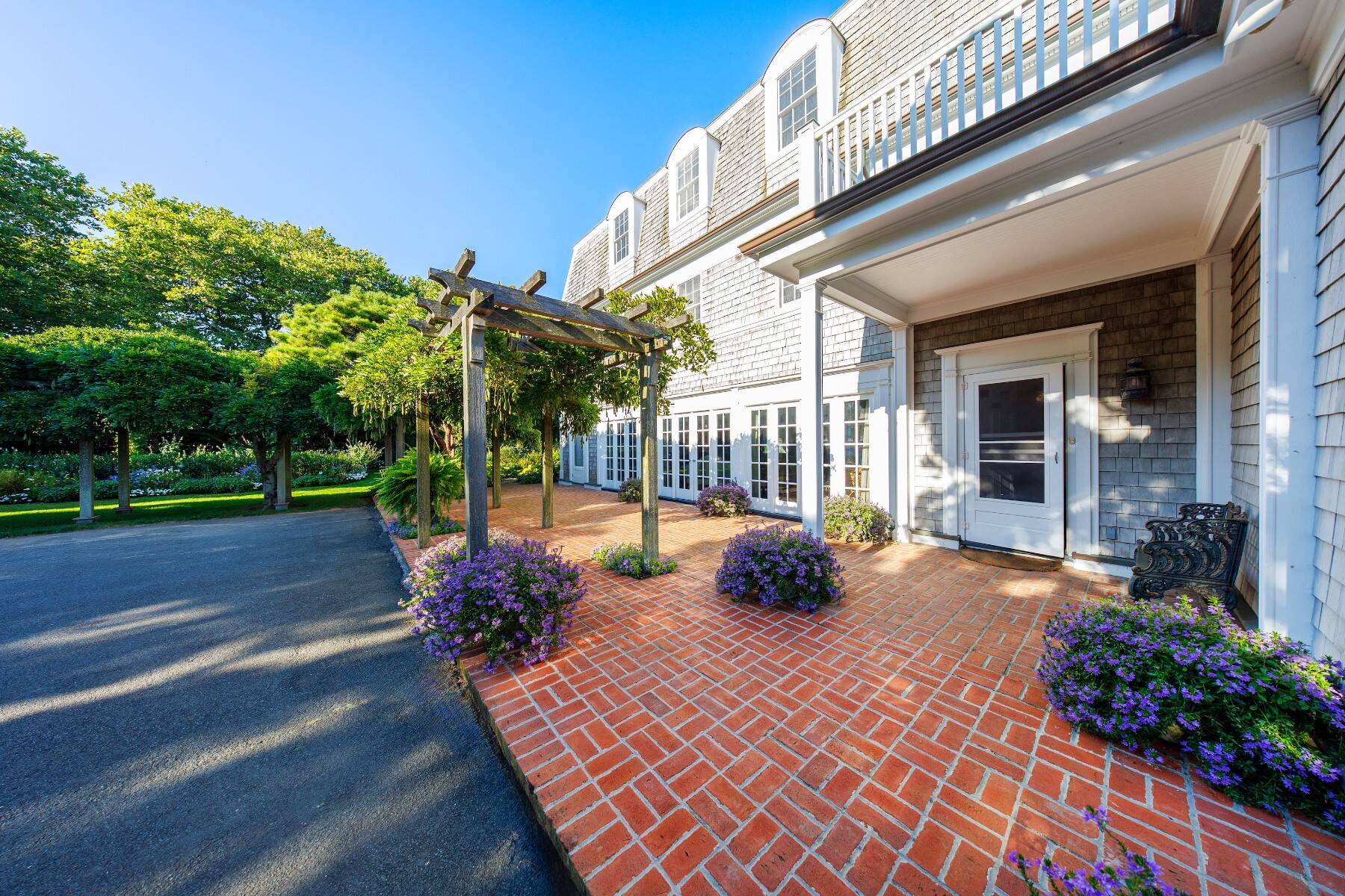 Gin Lane Carriage House With Deeded Ocean Access