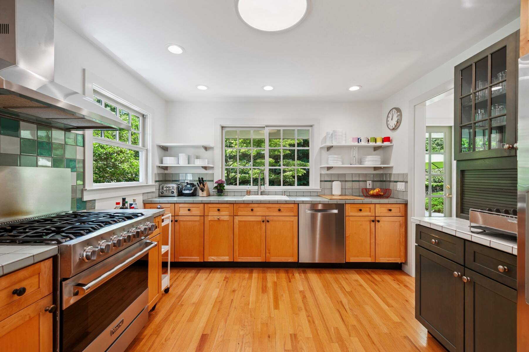 6 Randall Road 