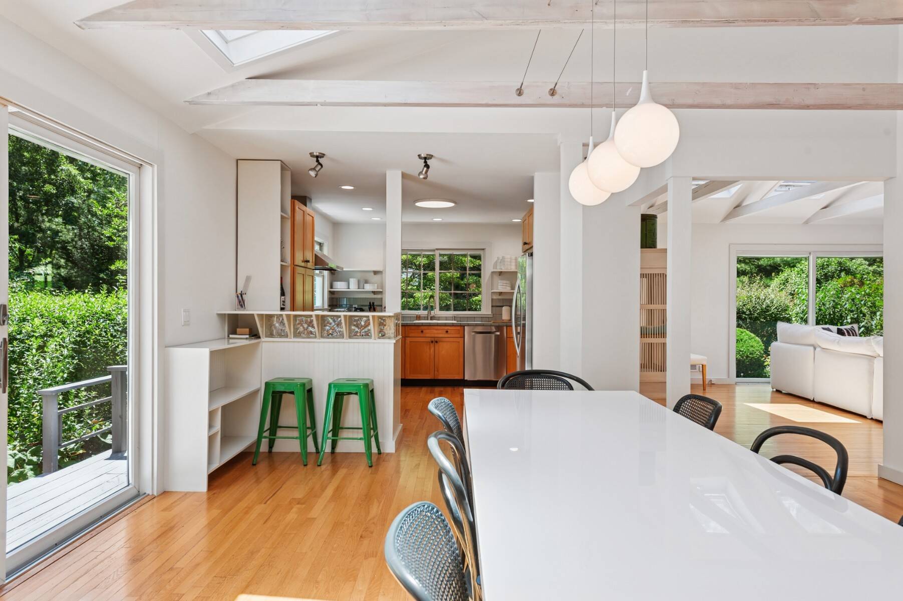 6 Randall Road 