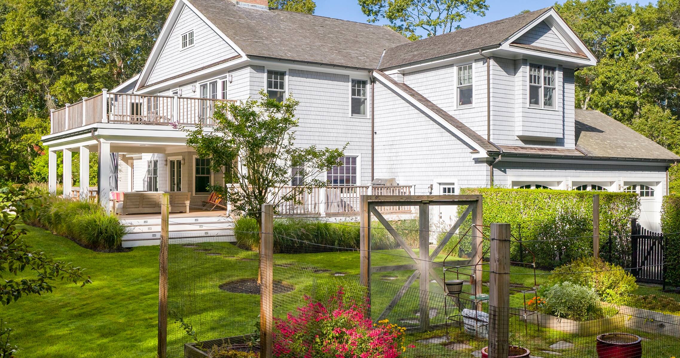 11 Edge Avenue (formerly 335 Edge Of Woods) 