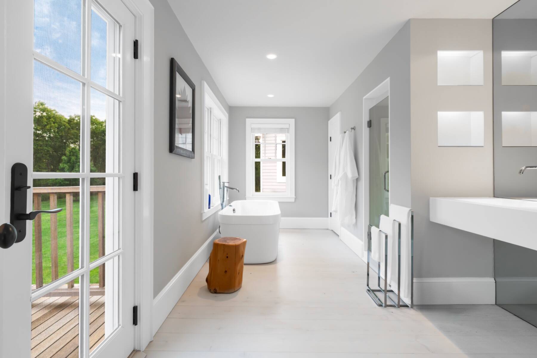 11 Edge Avenue (formerly 335 Edge Of Woods) 