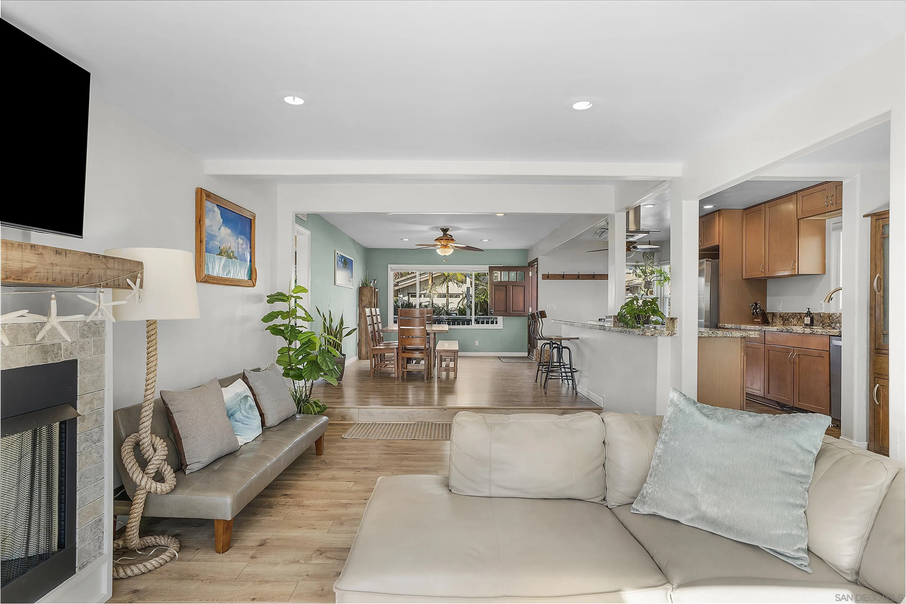 1335 Tourmaline Street