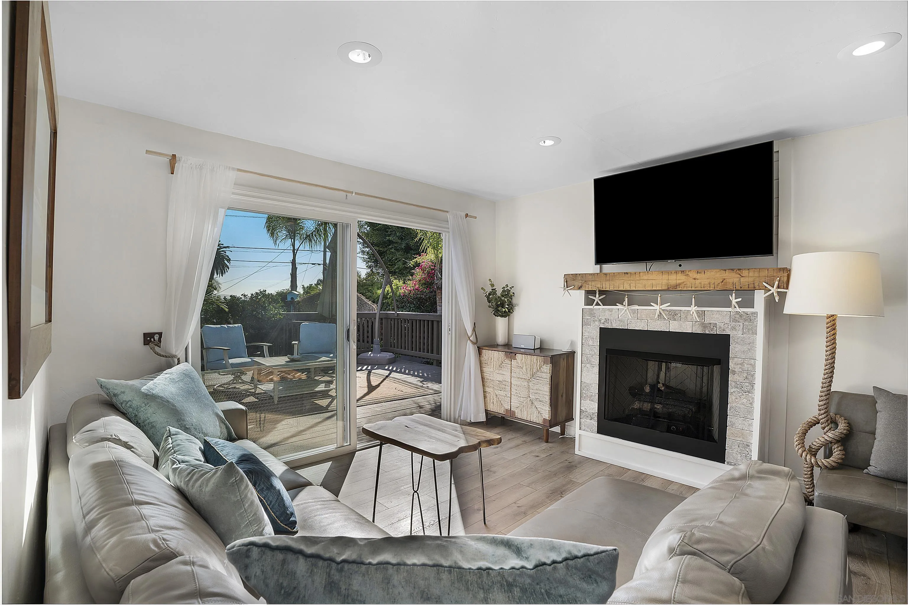 1335 Tourmaline Street