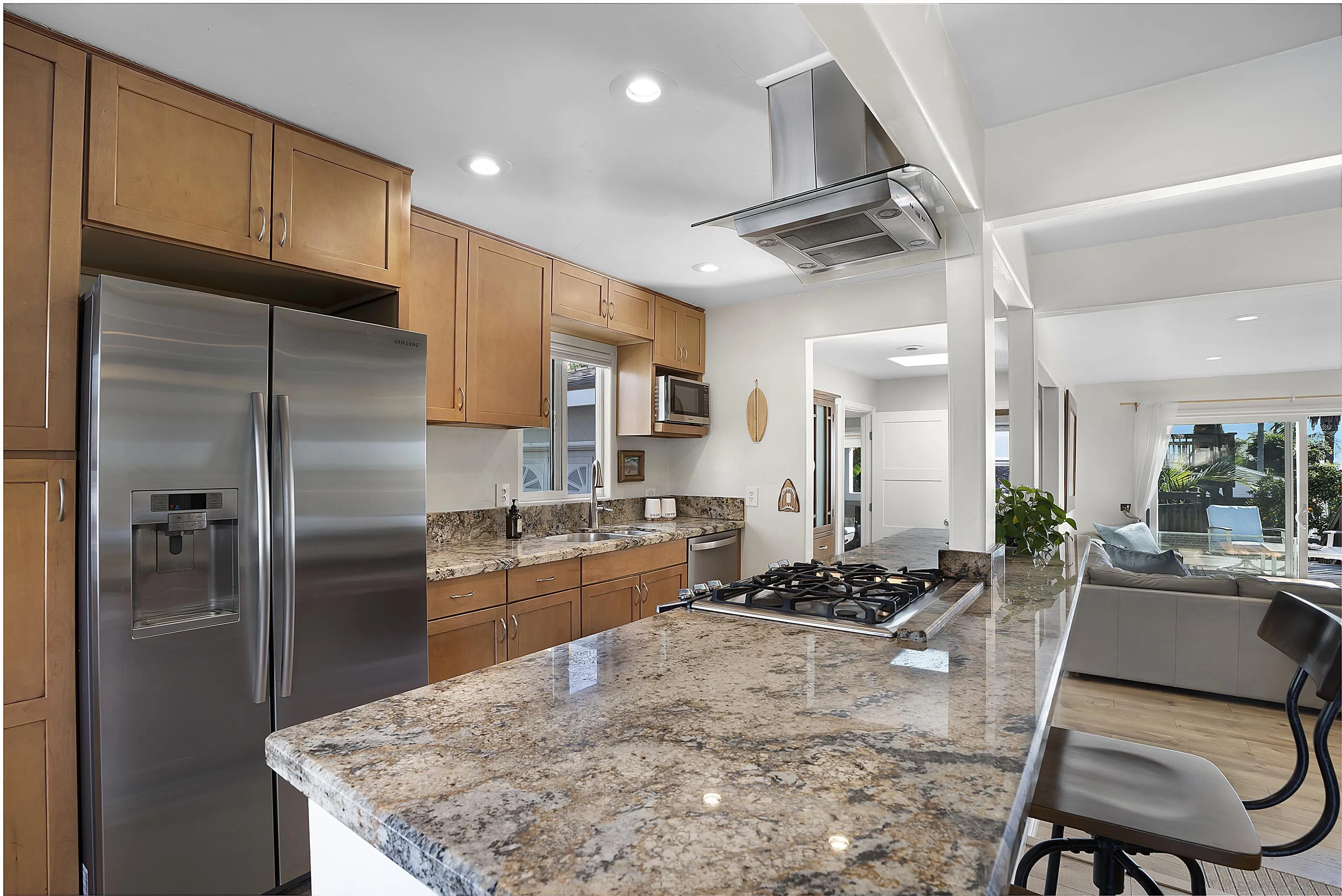 1335 Tourmaline Street