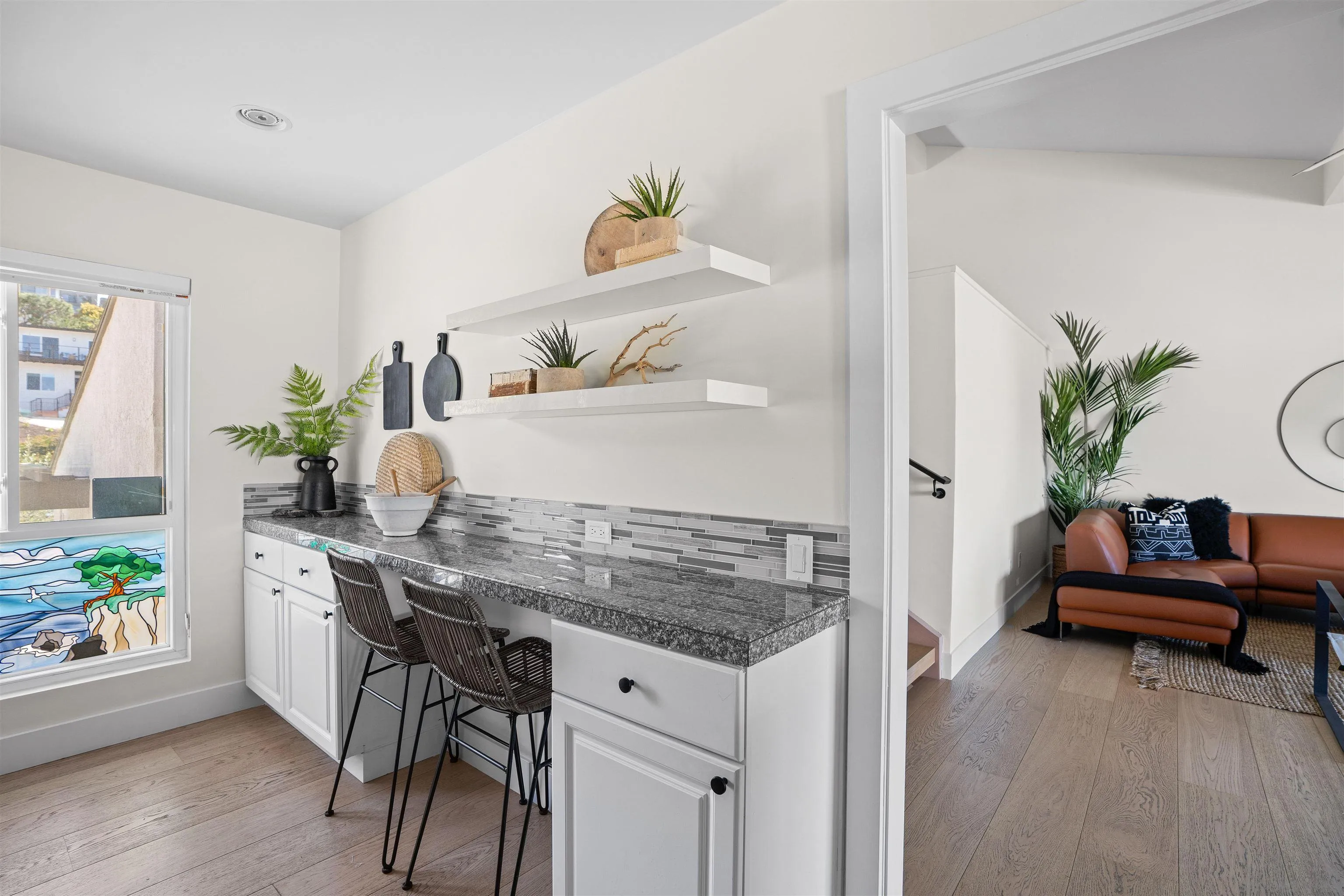 12858 Caminito En Flor