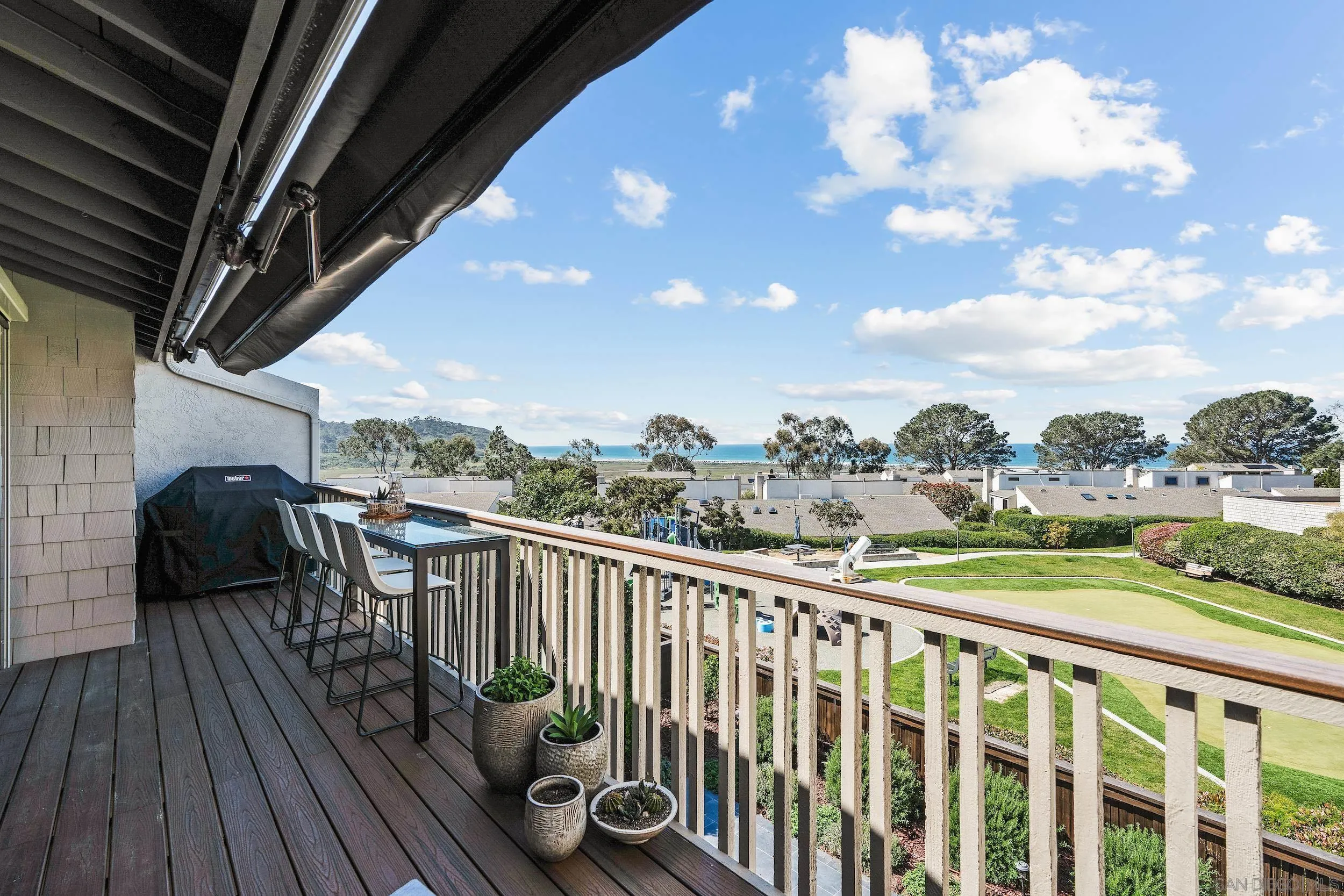 12858 Caminito En Flor