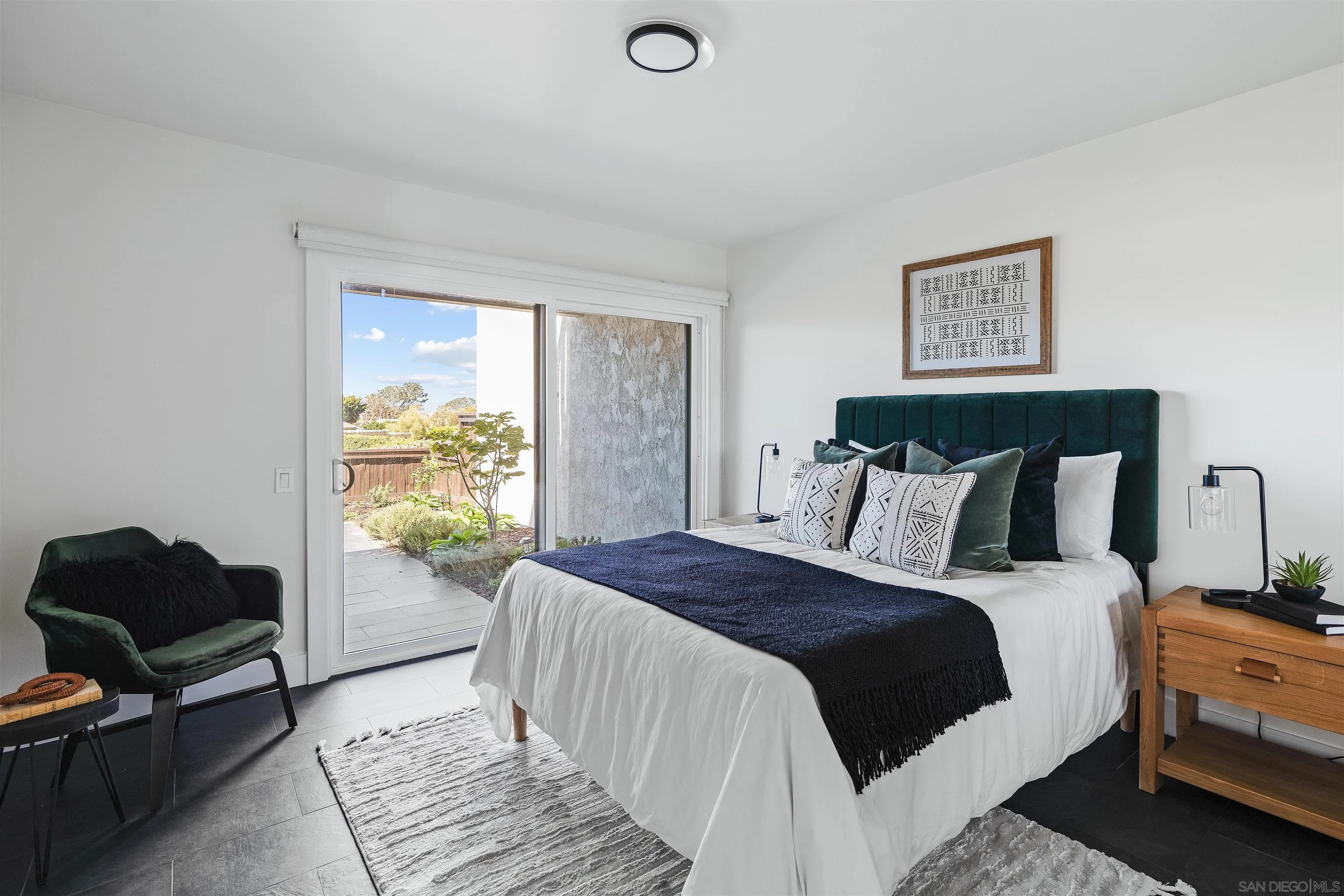 12858 Caminito En Flor