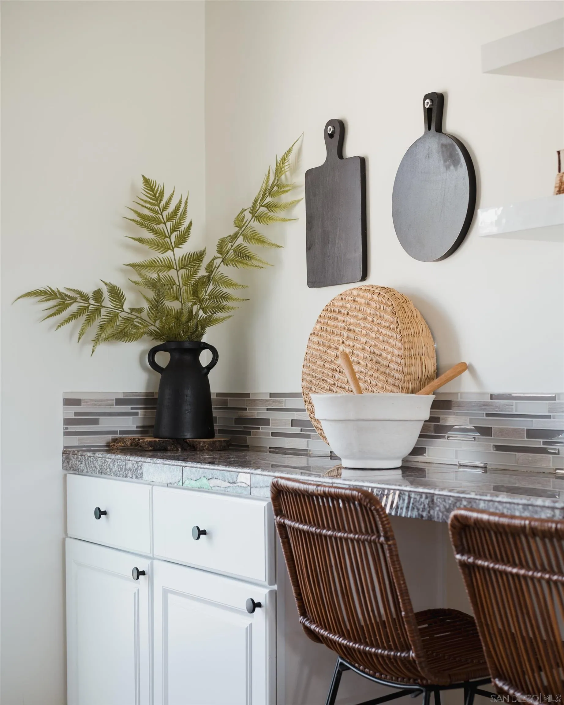 12858 Caminito En Flor