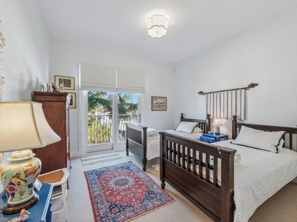 625 5th AVE S # 302 Unit: PH-302