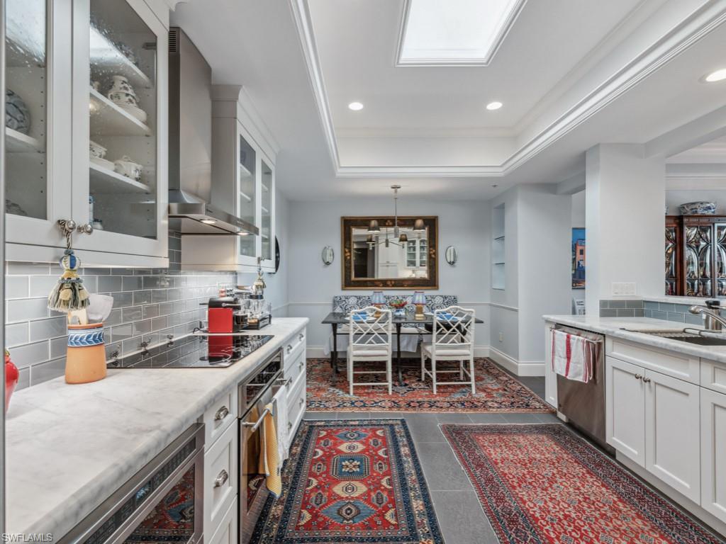 625 5th AVE S # 302 Unit: PH-302