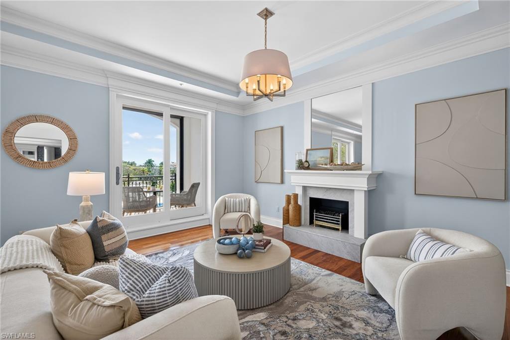 625 5th AVE S PH-302