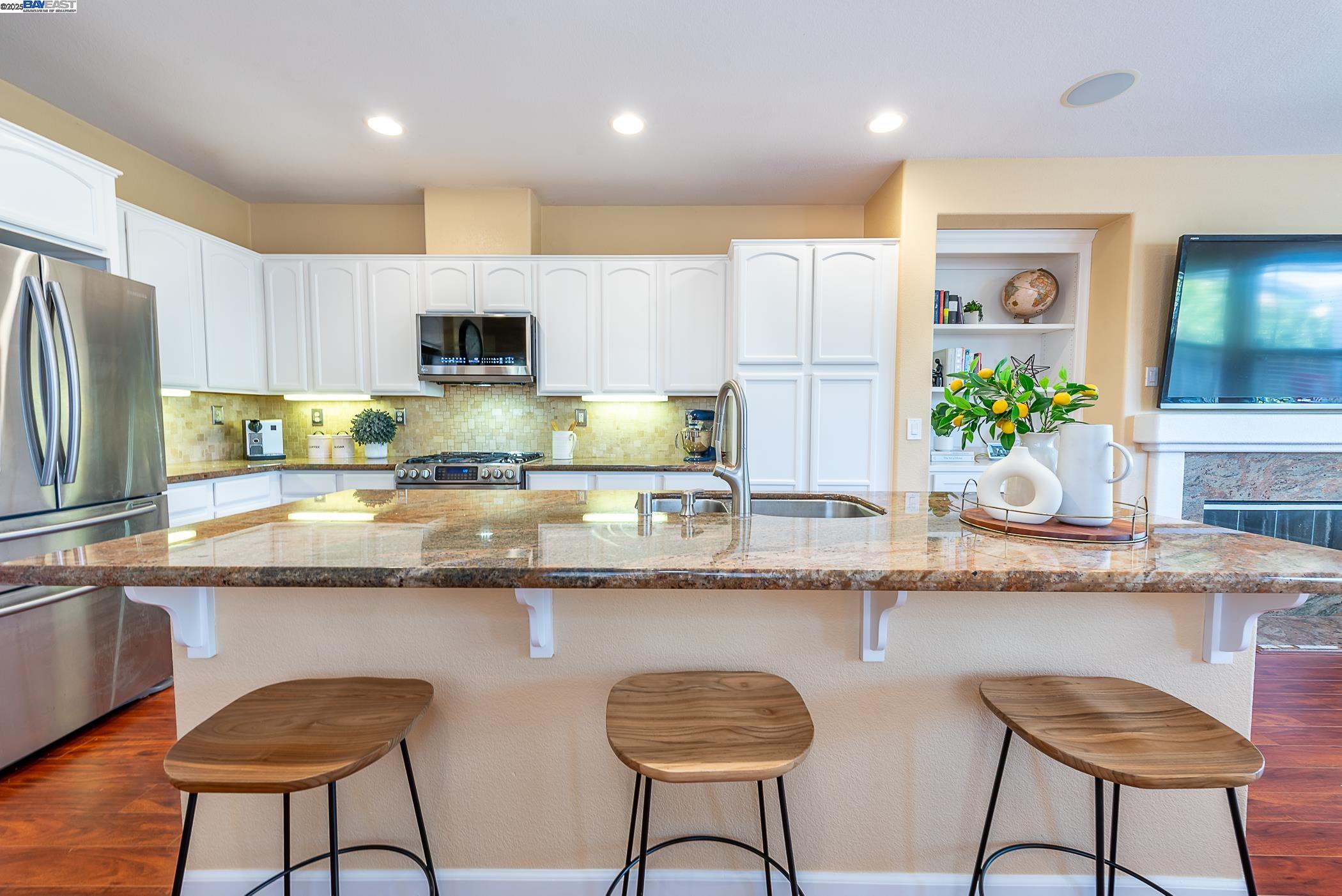 Eden Shores Community - facing the park!