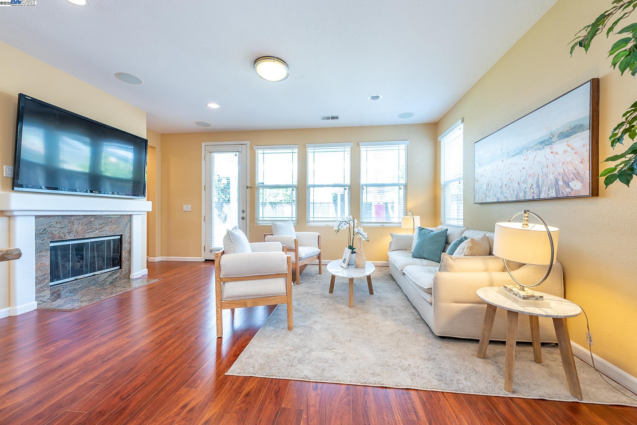 Eden Shores Community - facing the park!