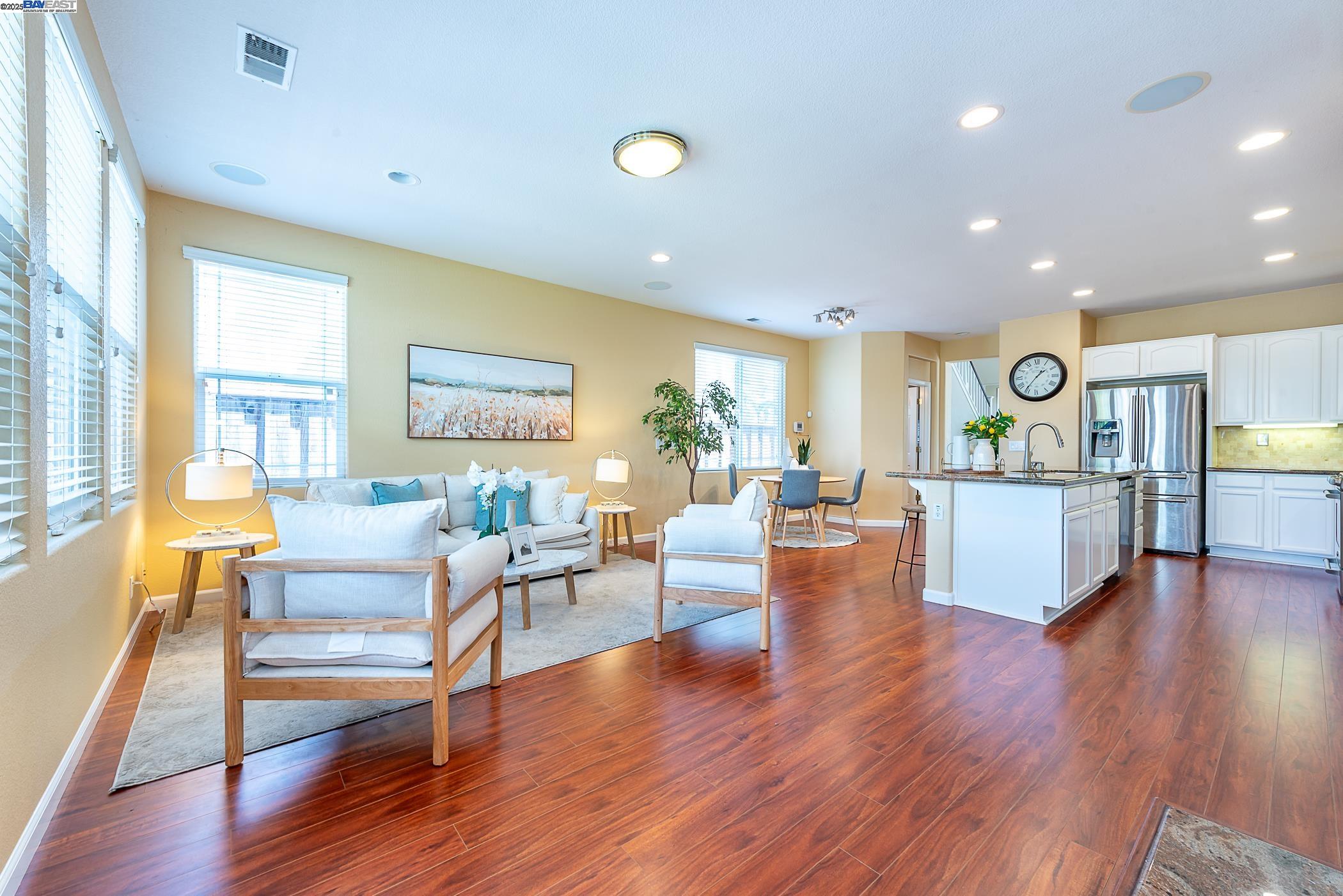 Eden Shores Community - facing the park!