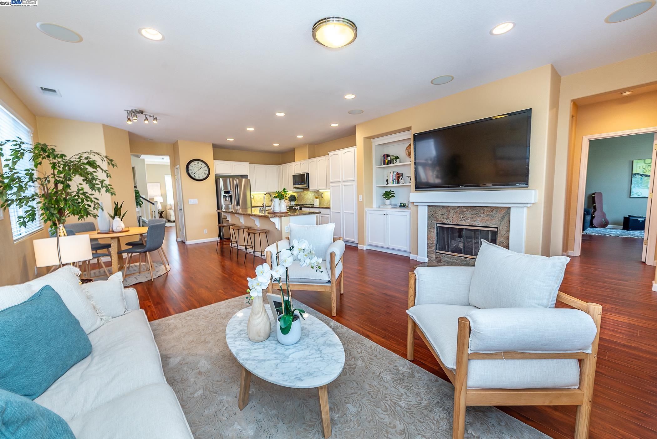Eden Shores Community - facing the park!
