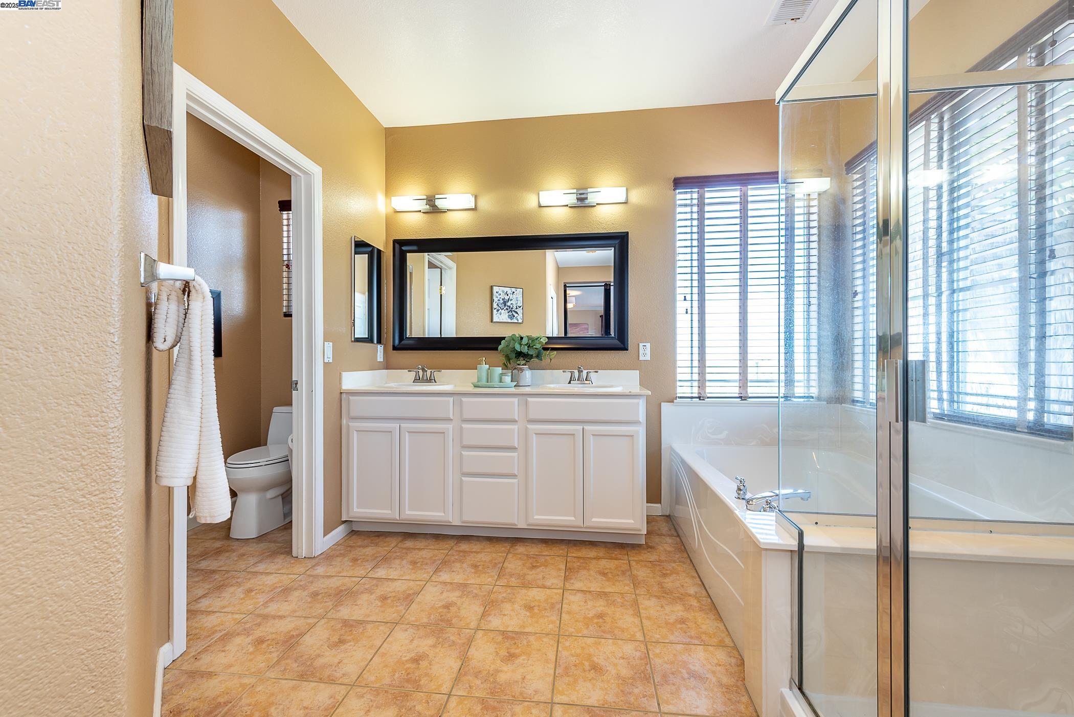 Eden Shores Community - facing the park!