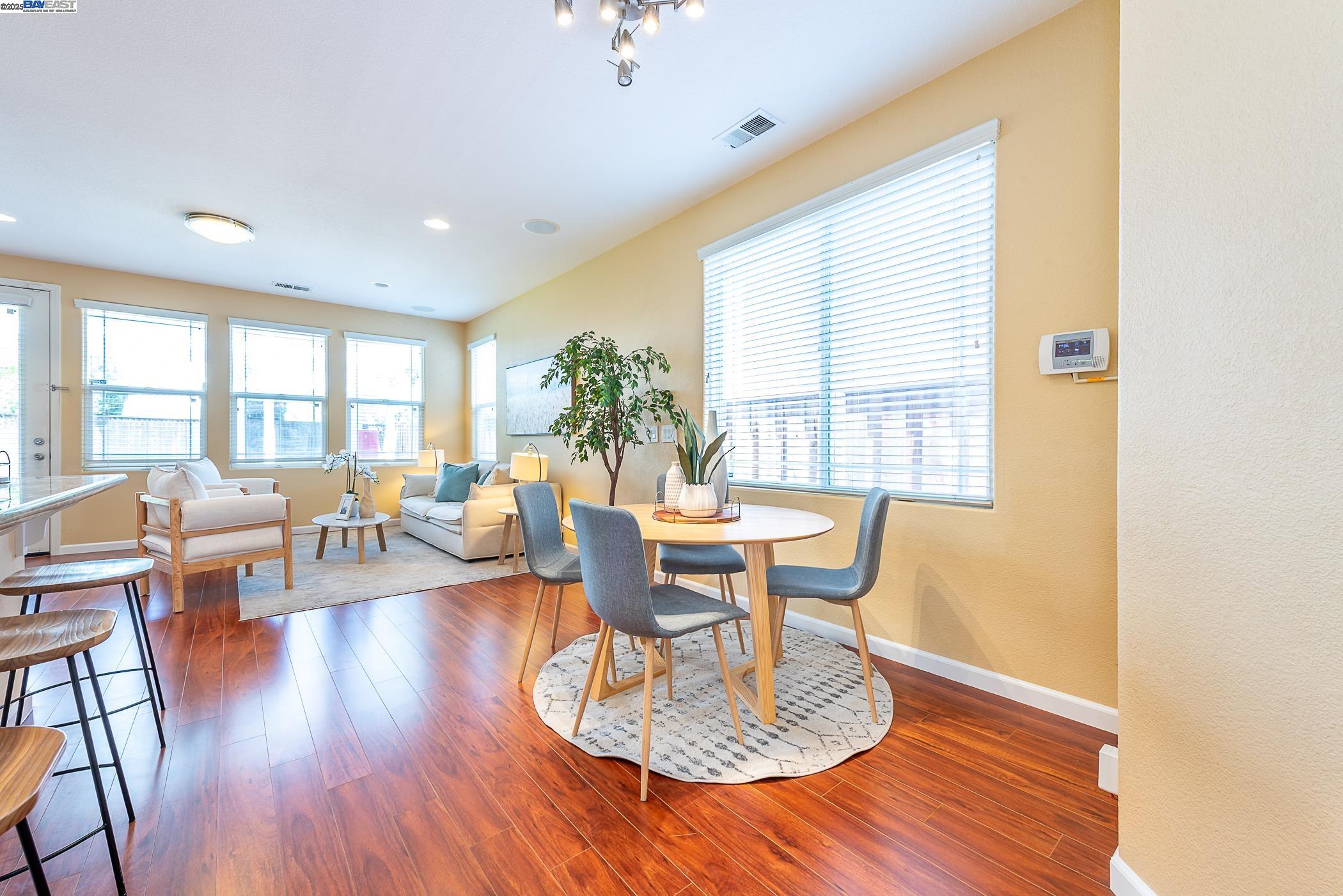 Eden Shores Community - facing the park!