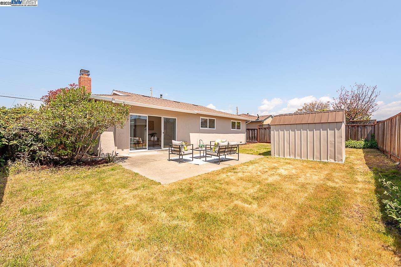 1866 Egret Ln