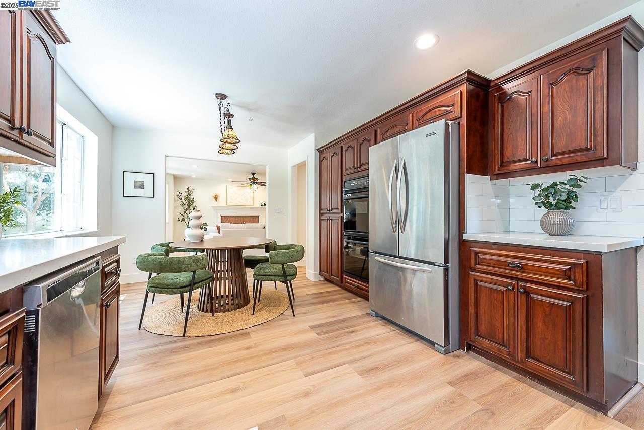 34233 Perry Glen Ter