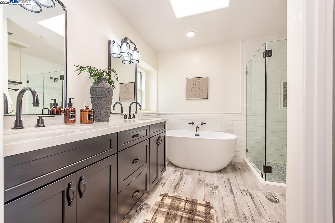 34233 Perry Glen Ter