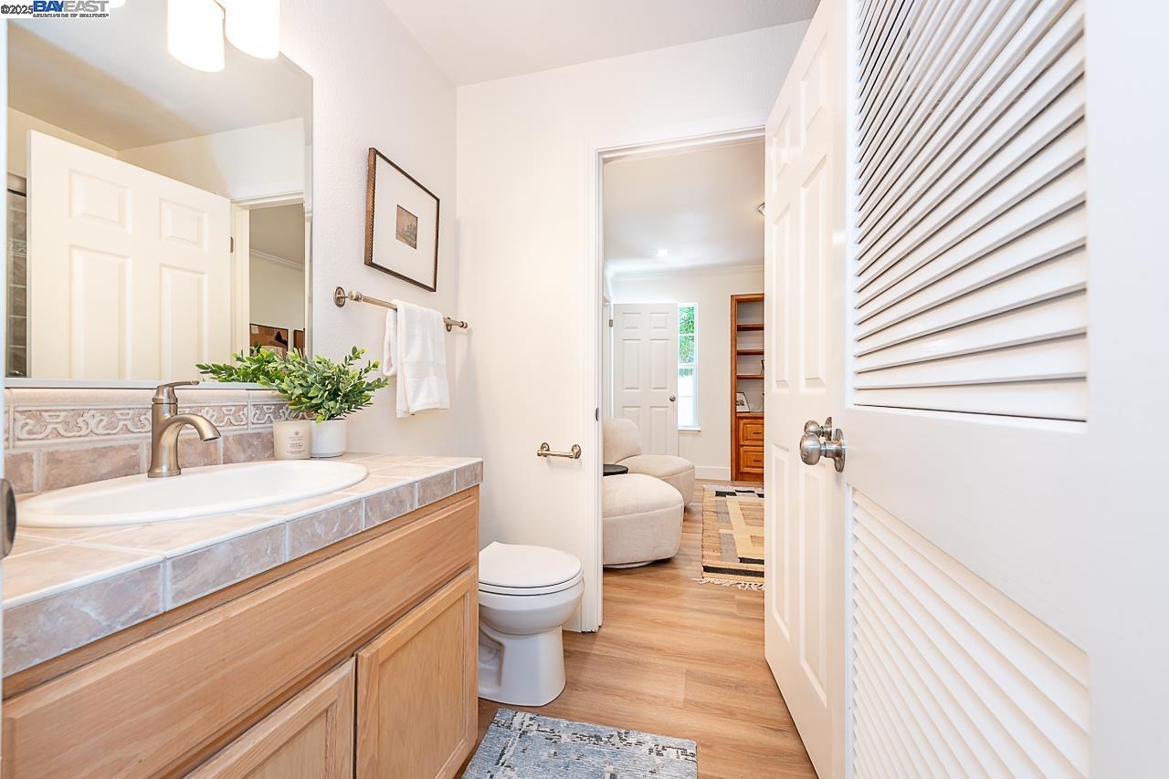 34233 Perry Glen Ter