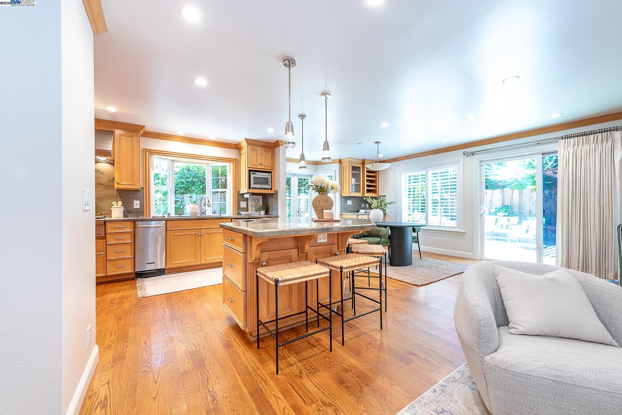 Custom Ponderosa home with  3 car garage - Pioneer Elementary School!