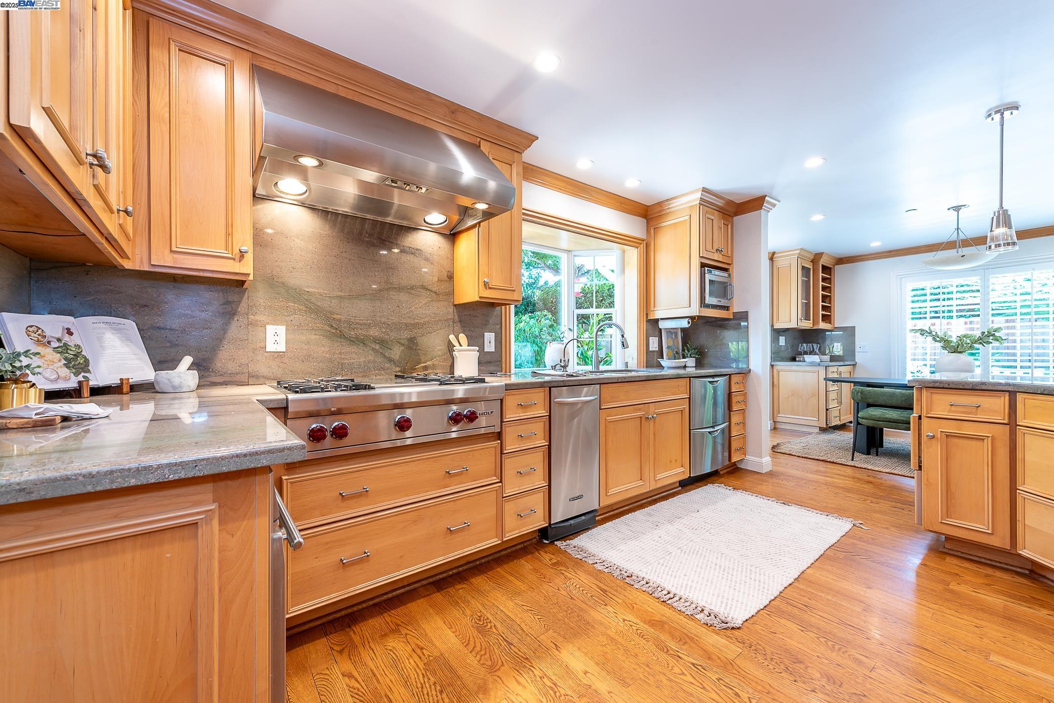 Custom Ponderosa home with  3 car garage - Pioneer Elementary School!