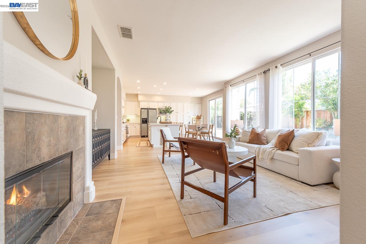2700 Spindrift Ct